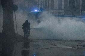 Protest Aska Non Si Chiude In Torino - Italy