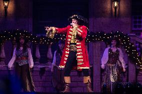 Premiere of Gi-Ga Gantische Christmas Show - Rotterdam