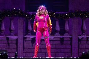 Premiere of Gi-Ga Gantische Christmas Show - Rotterdam