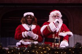 Premiere of Gi-Ga Gantische Christmas Show - Rotterdam