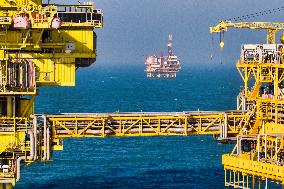 Chinese Offshore Oil And Gas Platforms - Bohai Oilfield