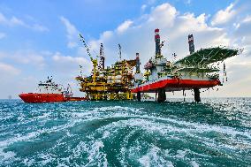 Chinese Offshore Oil And Gas Platforms - Bohai Oilfield