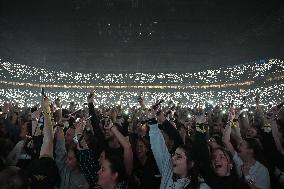 DJ Bens Performs at the Defense Arena - Paris