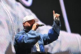 DJ Bens Performs at the Defense Arena - Paris