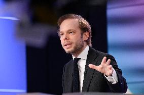 Charles Alloncle On Dimanche En Politique - Paris