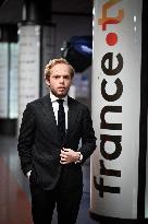 Charles Alloncle On Dimanche En Politique - Paris