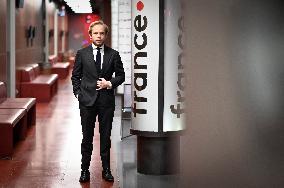 Charles Alloncle On Dimanche En Politique - Paris