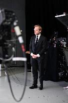 Charles Alloncle On Dimanche En Politique - Paris