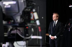 Charles Alloncle On Dimanche En Politique - Paris