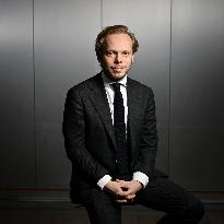 Charles Alloncle On Dimanche En Politique - Paris