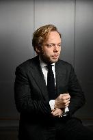 Charles Alloncle On Dimanche En Politique - Paris