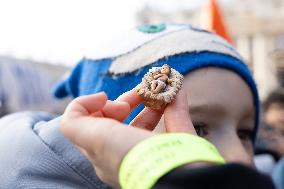 Baby Jesus Figurines During The Angelus Prayer - Vatican