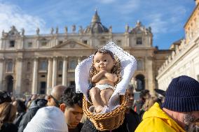Baby Jesus Figurines During The Angelus Prayer - Vatican