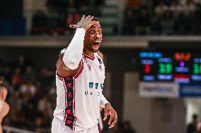 BASKET - Serie A - Una Hotels Reggio Emilia vs Dolomiti Energia Trentino