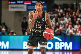 BASKET - Serie A - Una Hotels Reggio Emilia vs Dolomiti Energia Trentino