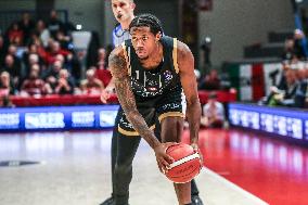 BASKET - Serie A - Una Hotels Reggio Emilia vs Dolomiti Energia Trentino