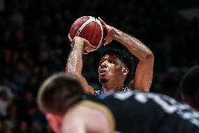BASKET - Serie A - Una Hotels Reggio Emilia vs Dolomiti Energia Trentino