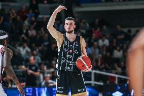 BASKET - Serie A - Una Hotels Reggio Emilia vs Dolomiti Energia Trentino
