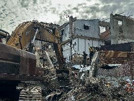 Search Continues for Bodies Under Rubble - Gaza