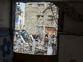 Search Continues for Bodies Under Rubble - Gaza