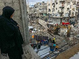Search Continues for Bodies Under Rubble - Gaza