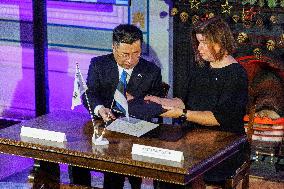 Estonia inks South Korean Chunmoo MLRS deal