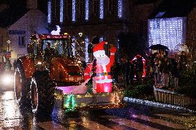 French Farmers Protest in a Christmas-style - Liffre