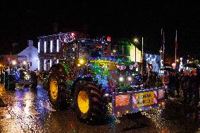 French Farmers Protest in a Christmas-style - Liffre
