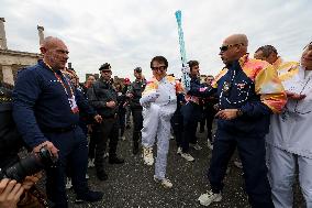 Jackie Chan Holds the Milan Cortina 2026 Olympic Flame - Pompeii