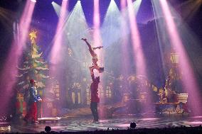 NO TABLOIDS - Princess Charlene and Prince Albert At Show Monaco Sous Les Etoiles - Monaco