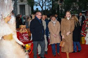 NO TABLOIDS - Princess Charlene and Prince Albert At Show Monaco Sous Les Etoiles - Monaco