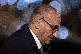 Cabinet meeting focused on the budget bill - Paris