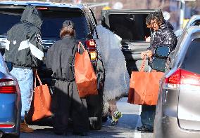 Heidi Klum with her children shopping in New York