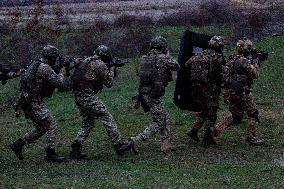 Italian Contingent Conducts Training Activities In Novo Selo - Bulgari