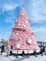 LANCOME 90th Anniversary Giant Christmas Tree
