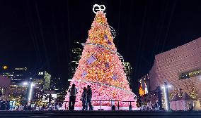 LANCOME 90th Anniversary Giant Christmas Tree