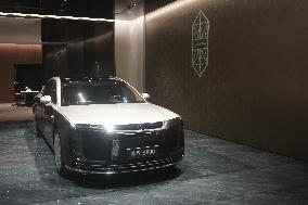 HUAWEI MAEXTRO S800 Sedan