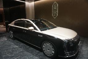 HUAWEI MAEXTRO S800 Sedan