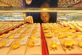 Gold Store