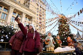 New Year Decorations Installed In Moscow - Russia