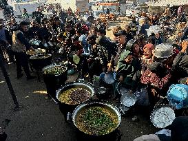 Khan Yunis Receives Aid From Turkey - Gaza