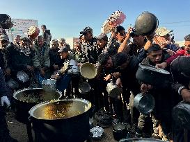 Khan Yunis Receives Aid From Turkey - Gaza