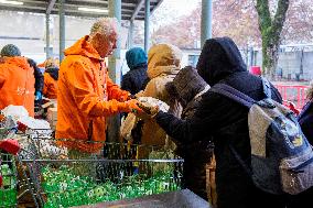Pane Quotidiano Distributes Food In Milano - Italy