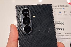 Samsung Galaxy Z TriFold Phone