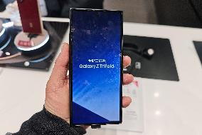 Samsung Galaxy Z TriFold Phone