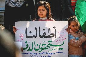 Palestinians Stage Protest over Homes at Risk of Collapse - Gaza City