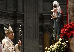 Pope Leo XIV Celebrates Christmas Morning Mass - Vatican