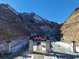 World's Longest Expressway Tunnel - Urumqi