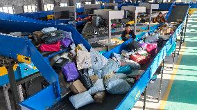 Logistics Warehouse Sorting Center