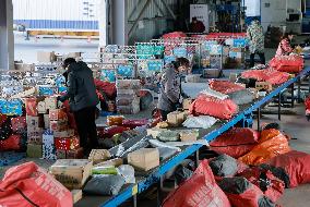 Logistics Warehouse Sorting Center